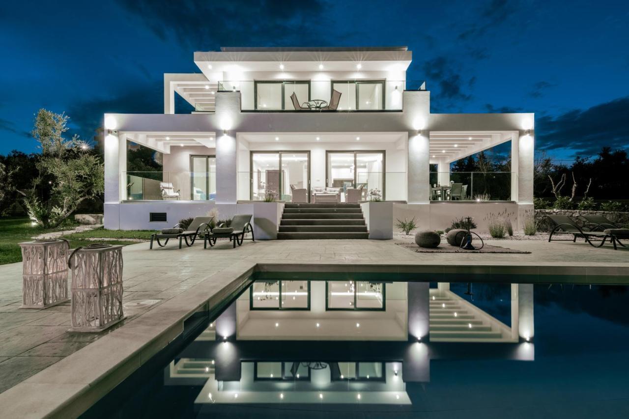 Valentino Luxury Villa Planos  Bagian luar foto